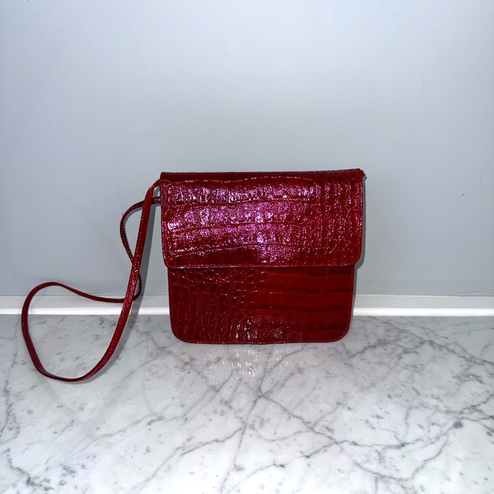 Vintage Bloomingdales Maroon Leather Cross Body Handbag Croc Print Italy